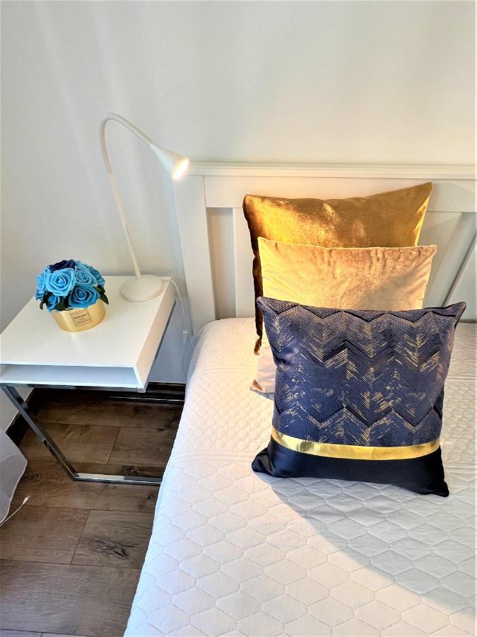 Luxe Central Studio With Pool, Parking & Ac بودابست المظهر الخارجي الصورة