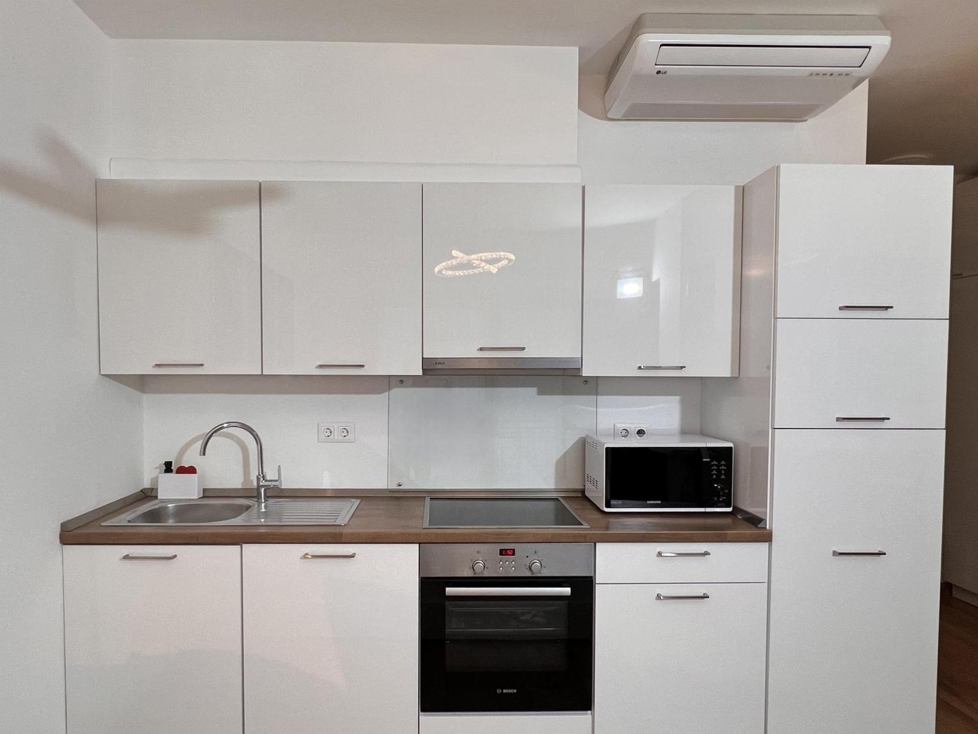 Luxe Central Studio With Pool, Parking & Ac بودابست المظهر الخارجي الصورة